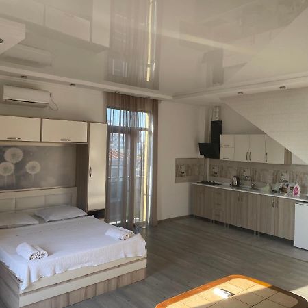 Hotel Chaika Kobuleti Esterno foto