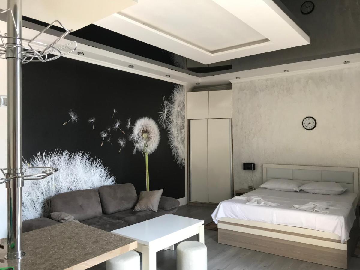 Hotel Chaika Kobuleti Esterno foto
