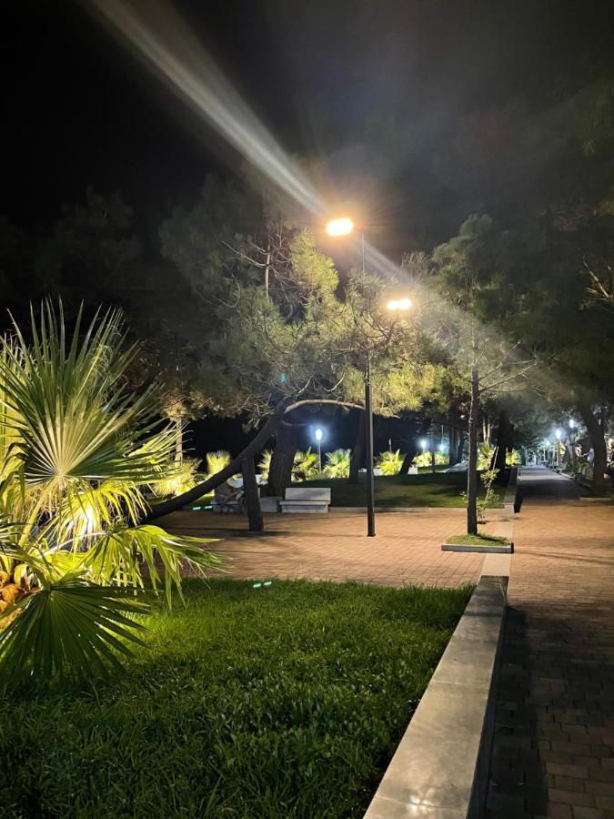 Hotel Chaika Kobuleti Esterno foto