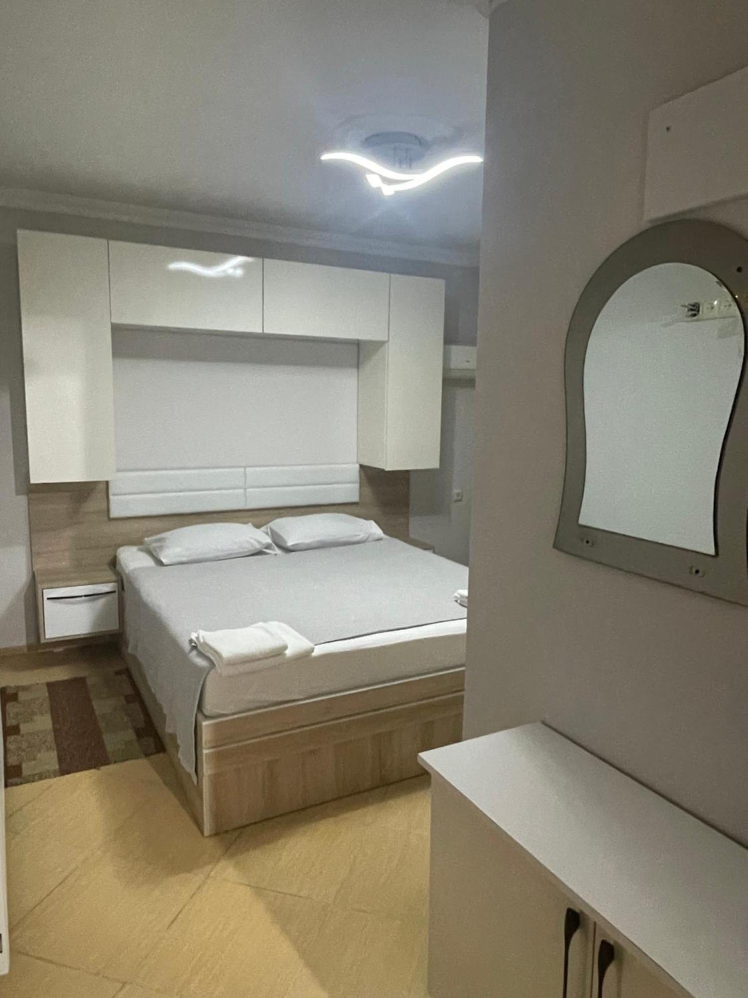 Hotel Chaika Kobuleti Esterno foto
