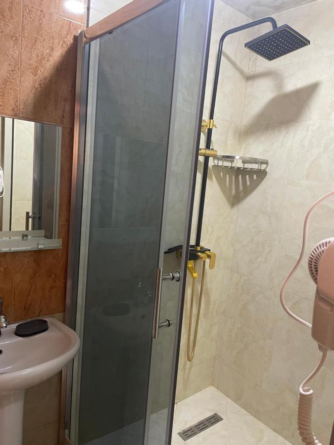 Hotel Chaika Kobuleti Esterno foto