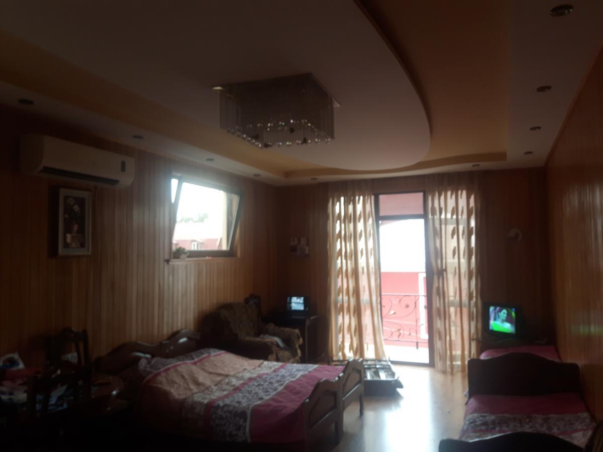 Hotel Chaika Kobuleti Esterno foto