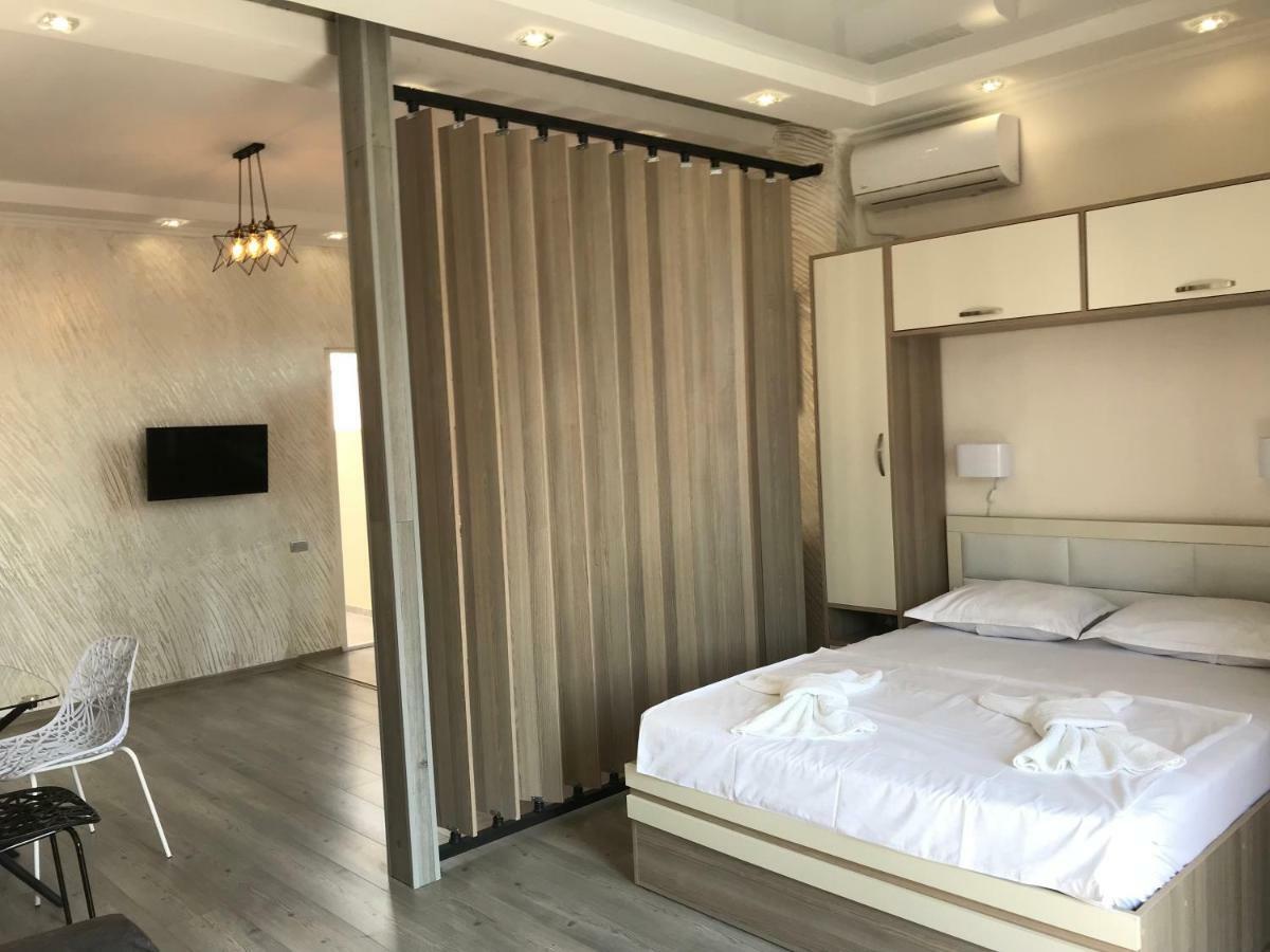 Hotel Chaika Kobuleti Esterno foto